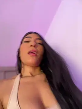 Snapshot of AshleyG_222 chatting on March 7, 2:23 pm AshleyG 222 online show from March 7, 2:23 pm