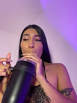 Snapshot of AshleyG_222 chatting on March 11, 8:31 pm AshleyG 222 online show from March 11, 8:31 pm