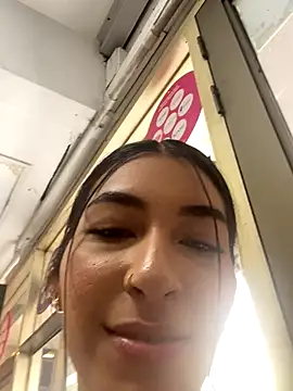 Snapshot of AshleyG_222 chatting on September 27, 4:56 pm AshleyG 222 online show from September 27, 4:56 pm