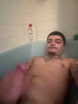 Snapshot of papiVilla23 chatting on September 16, 1:56 pm papiVilla23 online show from September 16, 1:56 pm