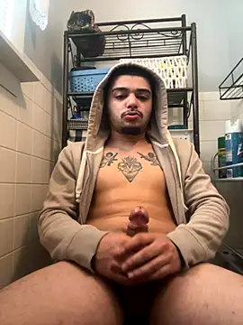 Snapshot of papiVilla23 chatting on October 28, 5:15 pm papiVilla23 online show from October 28, 5:15 pm