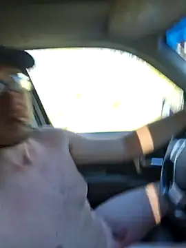 dylanroberts1995 online show from March 18, 3:31 pm