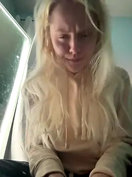 Snapshot of sluttypumpkin chatting on September 19, 3:08 am sluttypumpkin online show from September 19, 3:08 am