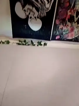 Snapshot of 1Zoey101 chatting on February 3, 6:51 am 1Zoey101 online show from February 3, 6:51 am