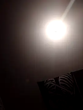 Snapshot of 1Zoey101 chatting on February 4, 5:19 pm 1Zoey101 online show from February 4, 5:19 pm