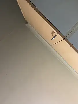 Snapshot of 1Zoey101 chatting on March 5, 10:22 am 1Zoey101 online show from March 5, 10:22 am