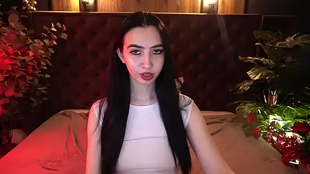 WildKittenX  online show from March 18, 6:38 am