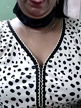 abinaya26 online show from March 20, 8:14 pm