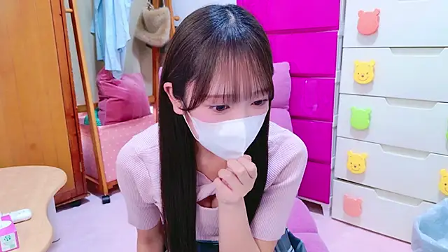 Snapshot of Oo_aki chatting on February 27, 8:28 am Oo aki online show from February 27, 8:28 am