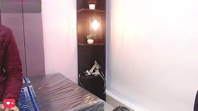 Bonniie 22 online show from March 3, 7:49 pm