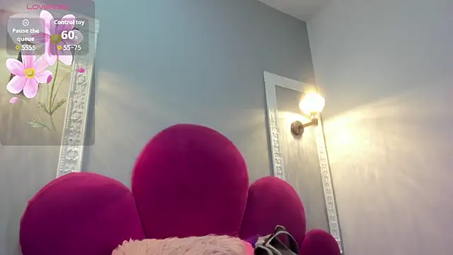 Bonniie 22 online show from November 28, 4:31 pm