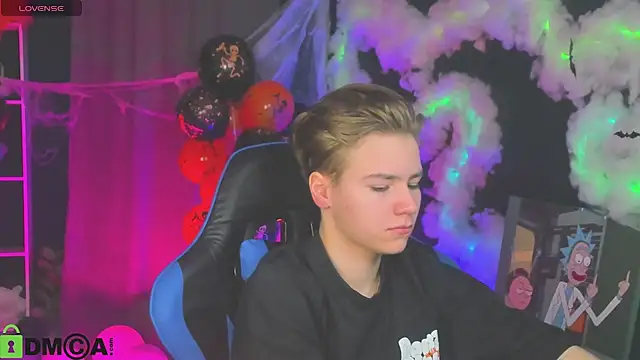 Jean Wilsons online show from November 2, 11:12 am