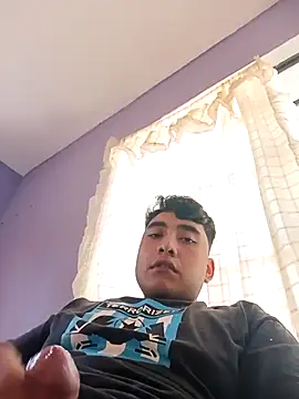 Snapshot of crisssalazar chatting on March 10, 11:38 pm crisssalazar online show from March 10, 11:38 pm