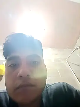 Snapshot of crisssalazar chatting on March 18, 10:46 am crisssalazar online show from March 18, 10:46 am