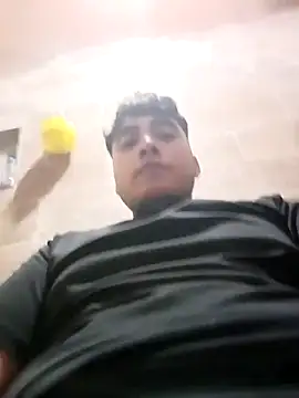 Snapshot of crisssalazar chatting on March 19, 5:19 am crisssalazar online show from March 19, 5:19 am