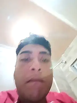 Snapshot of crisssalazar chatting on December 23, 10:46 am crisssalazar online show from December 23, 10:46 am