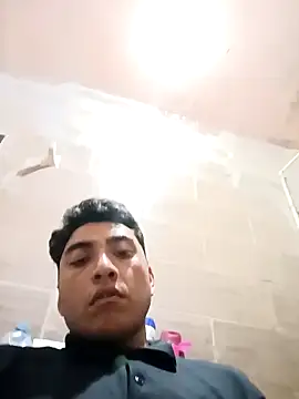 Snapshot of crisssalazar chatting on March 8, 2:59 am crisssalazar online show from March 8, 2:59 am