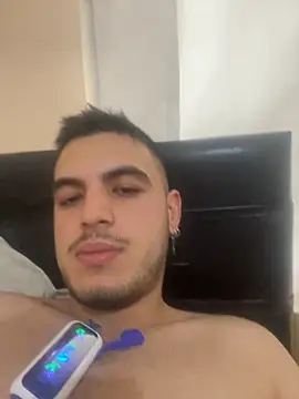 Snapshot of Iamcan_07 chatting on November 2, 12:18 pm Iamcan 07 online show from November 2, 12:18 pm