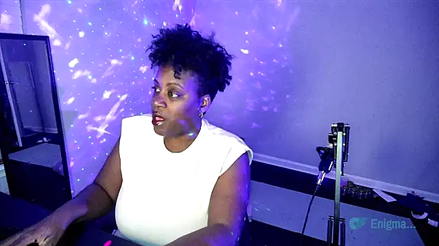 lovelyenigma365 online show from February 23, 1:25 am