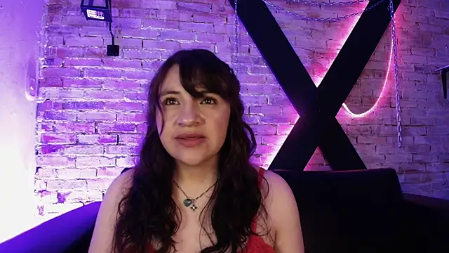 TaraTaylorr online show from March 19, 2:48 am