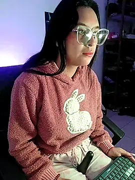 MiaStarts online show from March 12, 8:30 am