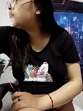 MiaStarts online show from February 7, 9:02 am