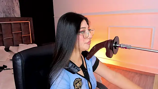 Gabrielakassi online show from October 5, 11:30 am