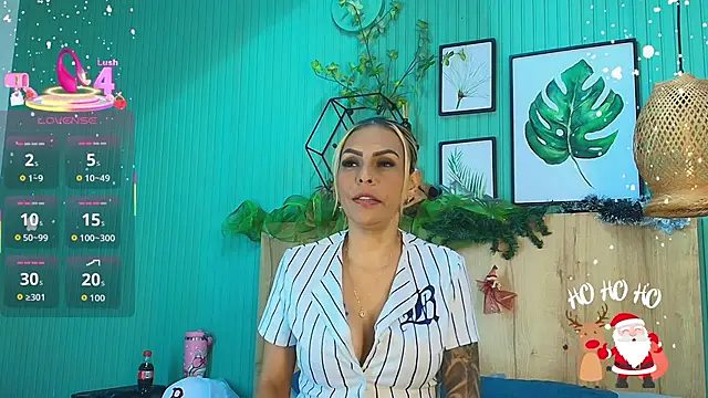 yessila parker online show from December 13, 7:53 pm