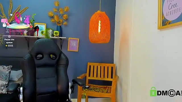 yessila parker online show from April 12, 9:14 am