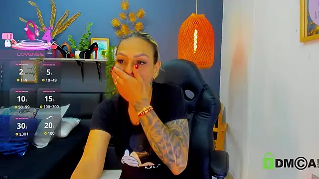 yessila parker online show from April 17, 8:50 am