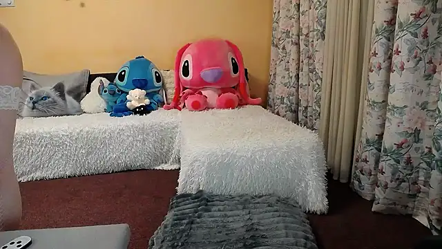 Maddison Summer online show from October 8, 9:23 pm