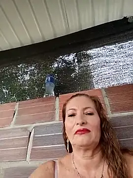 Snapshot of Sexy-Woman-Mature chatting on December 1, 1:38 pm Sexy-Woman-Mature online show from December 1, 1:38 pm