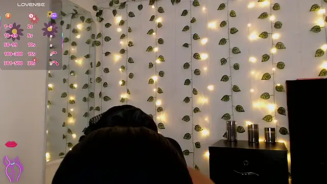 Snapshot of victtoria_cane63 chatting on May 12, 10:07 pm victtoria cane63 online show from May 12, 10:07 pm