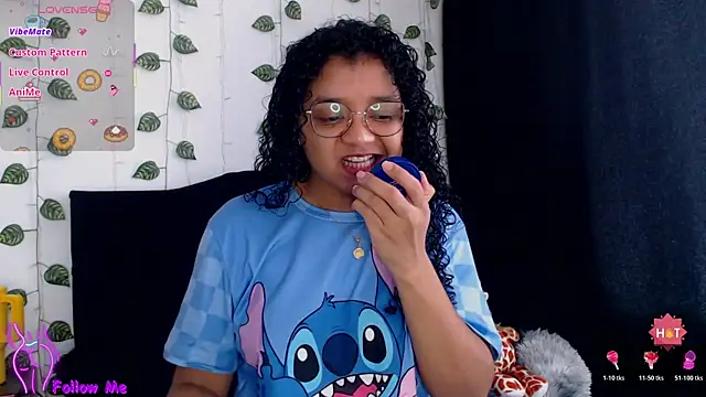Snapshot of victtoria_cane63 chatting on July 8, 9:08 pm victtoria cane63 online show from July 8, 9:08 pm