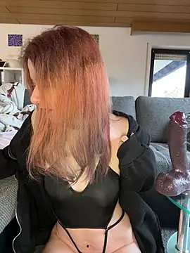 Snapshot of SweetSeraphine chatting on March 14, 3:58 pm SweetSeraphine online show from March 14, 3:58 pm