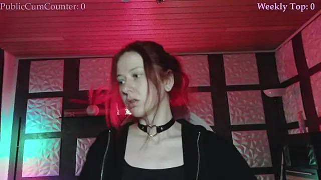 Snapshot of SweetSeraphine chatting on December 16, 7:02 am SweetSeraphine online show from December 16, 7:02 am