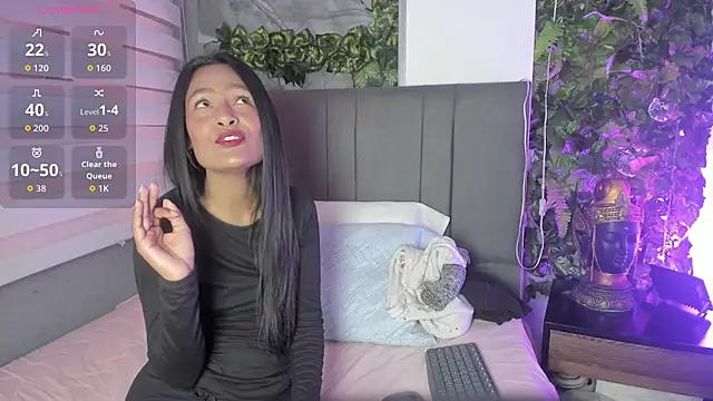 Fernanda liie  online show from December 5, 12:36 pm