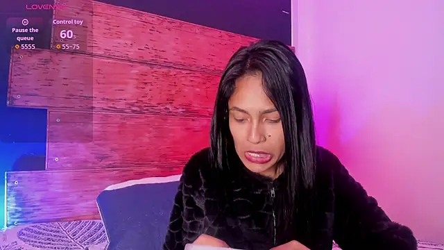 Fernanda liie  online show from June 3, 1:03 pm