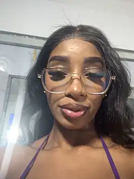 Angelesmith1 online show from March 18, 7:28 pm