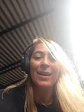 Sara Valkyri online show from March 13, 6:56 pm