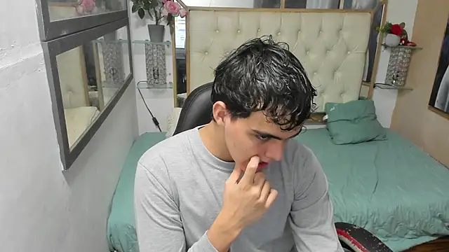 heiker  online show from September 27, 2:38 am