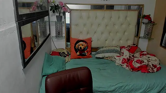 heiker  online show from December 1, 2:49 am