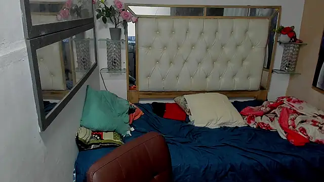 heiker  online show from December 15, 2:49 am