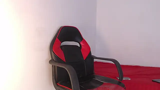 Snapshot of adam_levis17 chatting on November 29, 6:05 am adam levis17 online show from November 29, 6:05 am