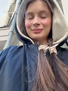 melicious  online show from March 9, 10:19 am