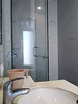 freakydesi online show from December 15, 5:12 am