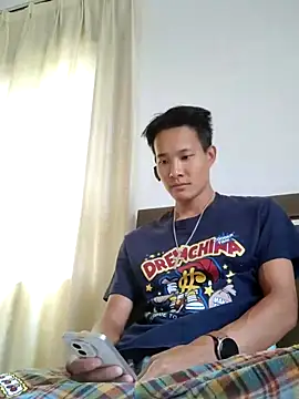 Dannyhobb online show from June 9, 3:29 am