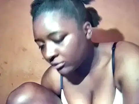 sexyhips2001 online show from December 16, 10:37 pm