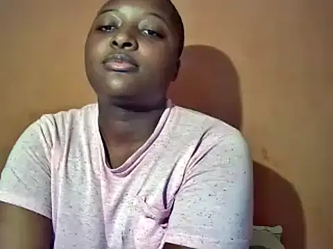 sexyhips2001 online show from January 14, 6:30 am