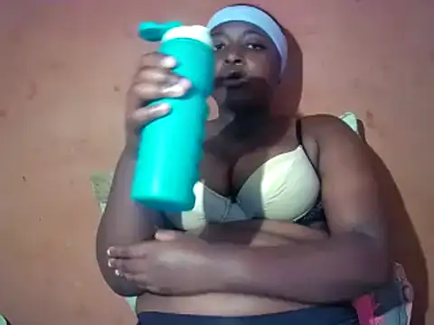 sexyhips2001 online show from March 7, 7:44 pm